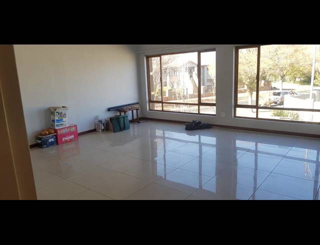 4 BEDROOM HOUSE FOR SALE IN MEYERTON EXT 6